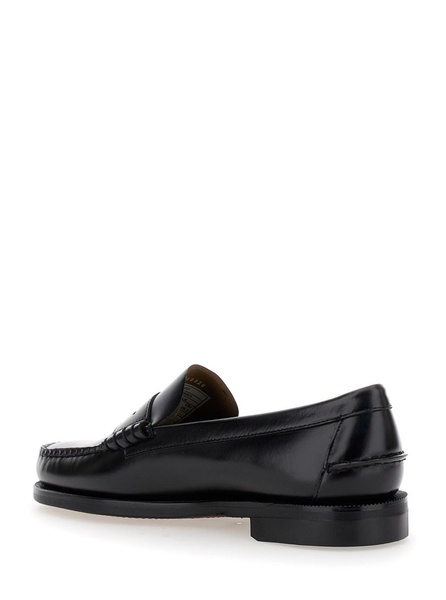 Black Pull-On Loafers in Leather Man