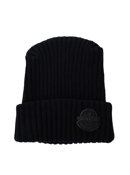 Black Ribbed Beaniw with Moncler x Roc Nation by Jay-Z Patch in Carded Wool Man