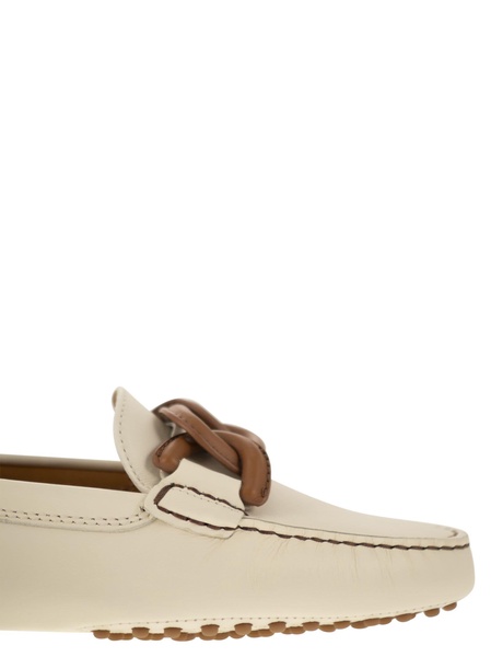 Tod's Moccasin With Leather Chain