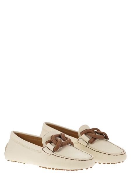 Tod's Moccasin With Leather Chain