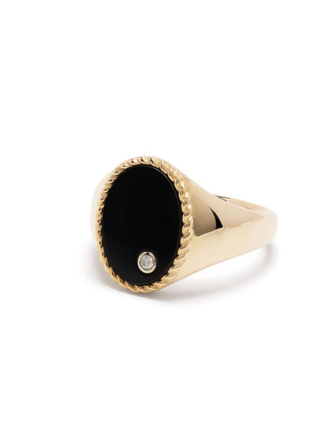 9K yellow gold Chevaliere Oval onyx and diamond ring