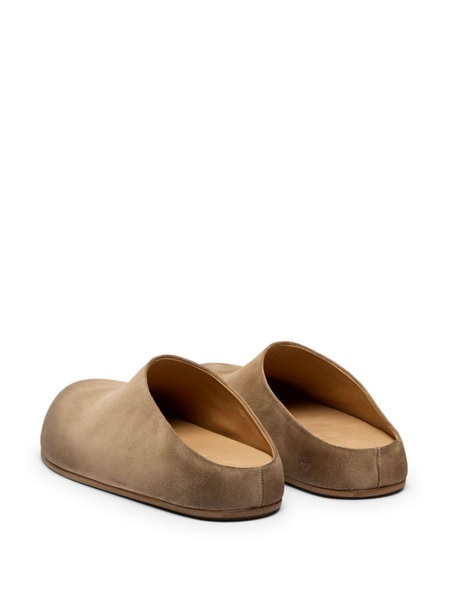 Grande suede mules