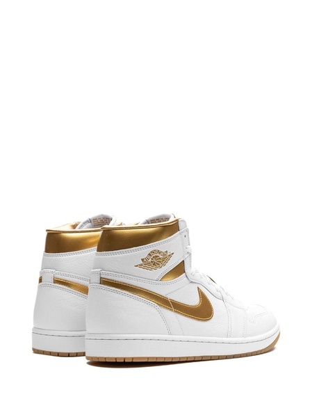 Air Jordan 1 Retro High OG "Metallic Gold" sneakers