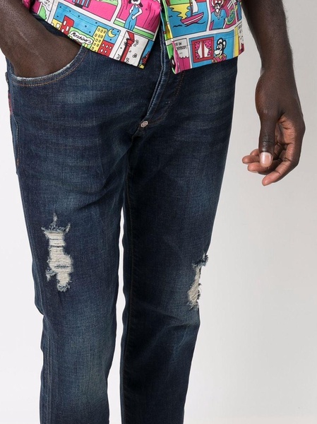 distressed slim fit jeans