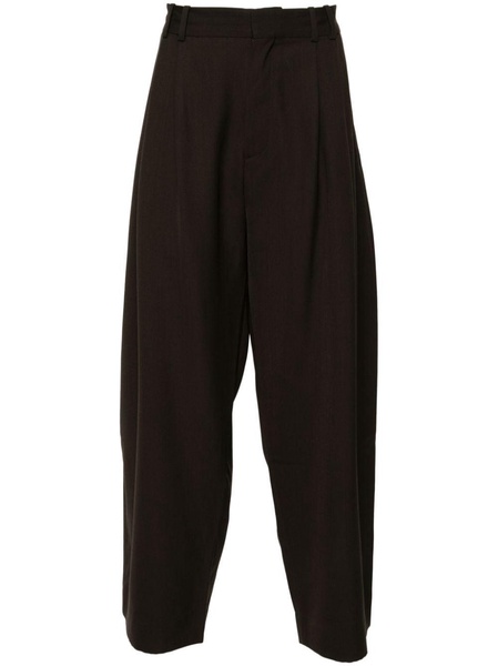 Line trousers