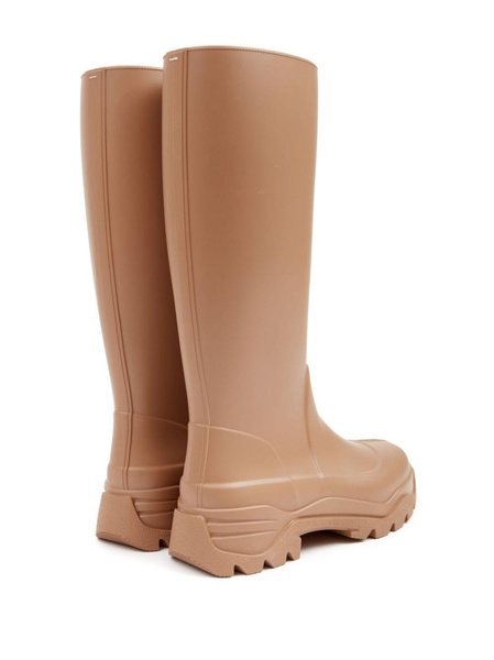 Tabi rain boots