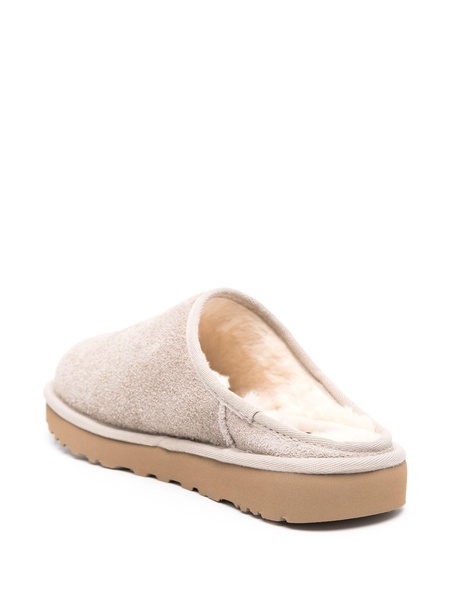 UGG M Classic Slip-On Shaggy Suede Shoes