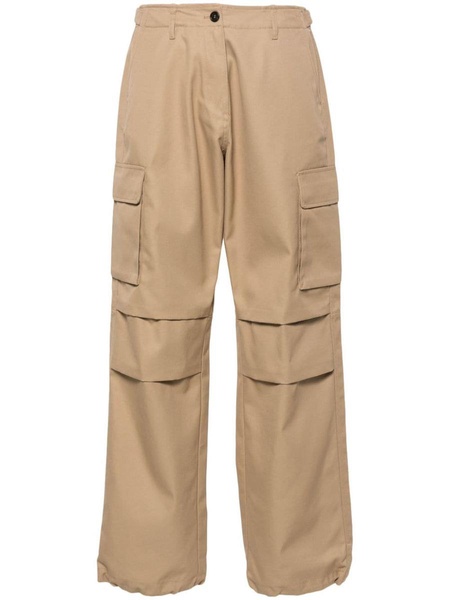 wide-leg cargo trousers