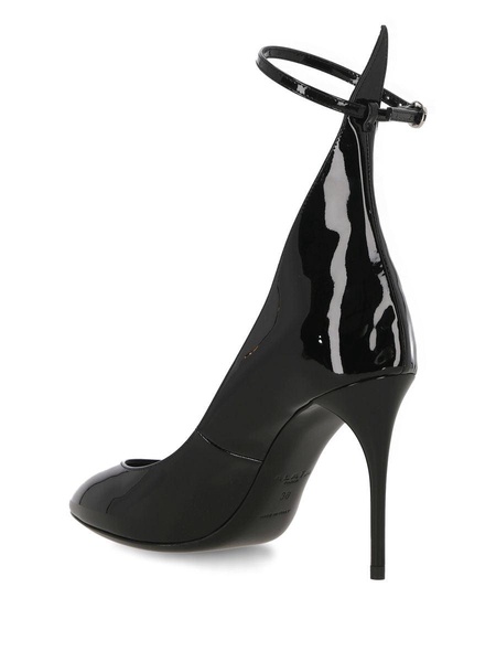 Ankle-buckle patent-leather heeled courts