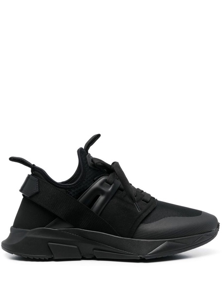 Black Jago low-top sneakers