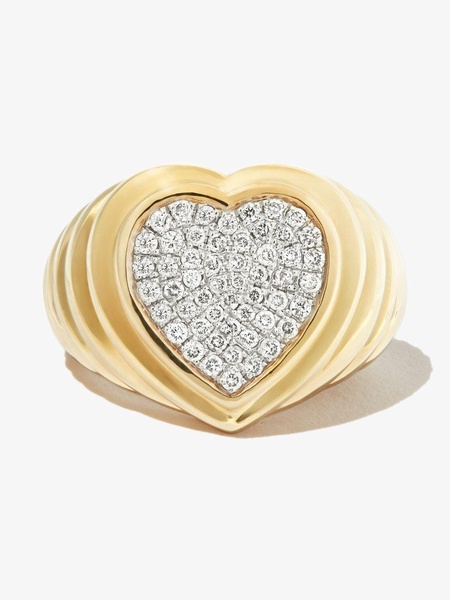 9K yellow gold Coeur diamond signet ring