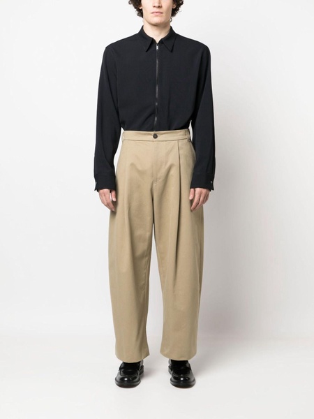 wide-leg high-waisted trousers