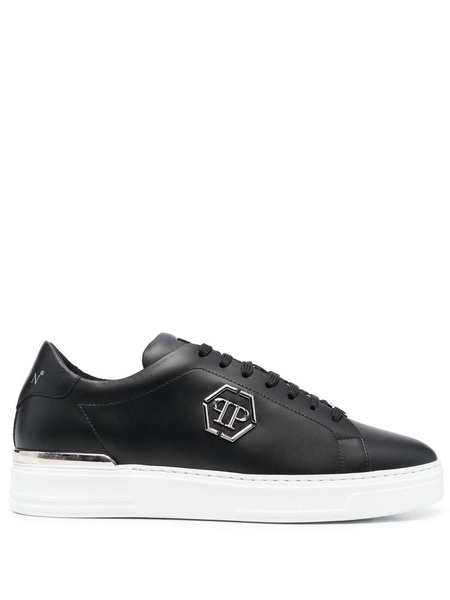 Hexagon low-top leather sneakers