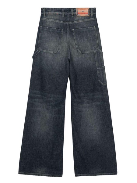 Low-rise denim jeans