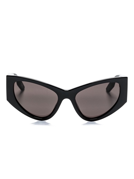 cat-eye frame sunglasses