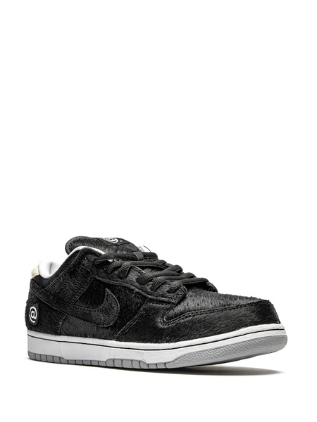 x Medicom Toy SB Dunk Low "BE@RBRICK" sneakers