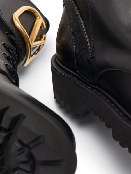 VLogo Signature 35mm leather boots