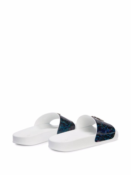 Brett iridescent-effect slides