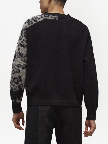 leopard-print crew-neck jumper