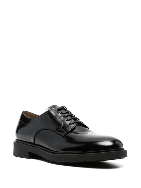 polished-finish oxford shoes