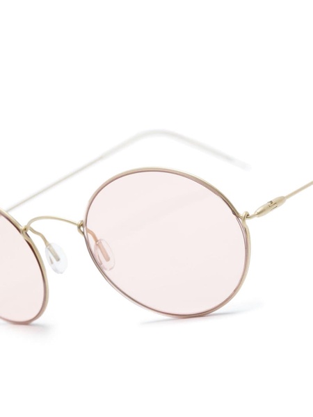 round-frame tinted sunglasses