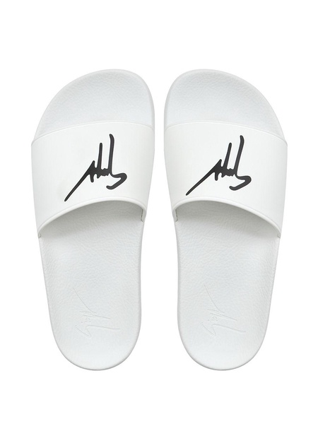 Brett signature-logo slides