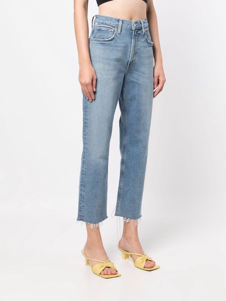 high-waisted cropped jeans