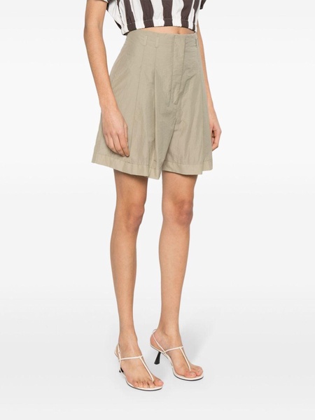 crepe pleated shorts