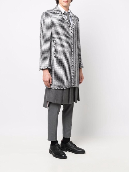 houndstooth-pattern single-breasted coat