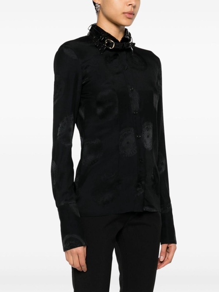 belted-collar shirt