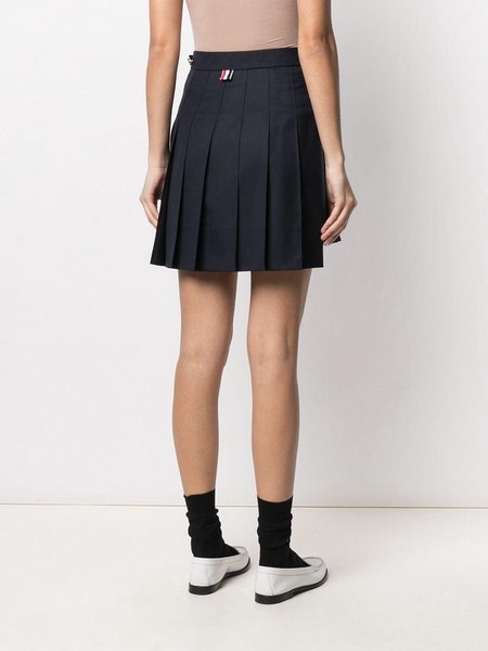 dropped back mini pleated skirt