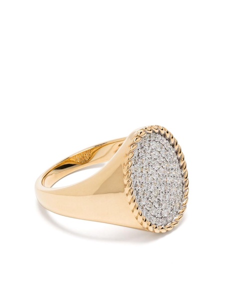 18kt yellow gold Oval signet ring diamond signet ring