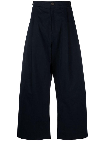 wide-leg high-waisted trousers