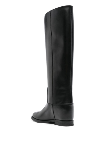 V-plaque knee boots