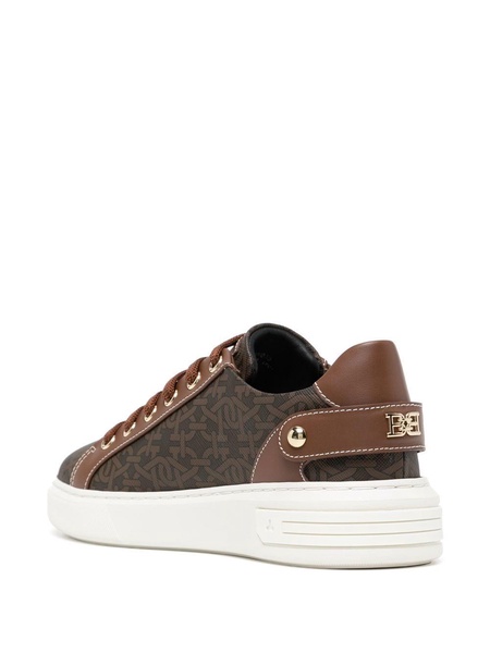 low-top panelled sneakers