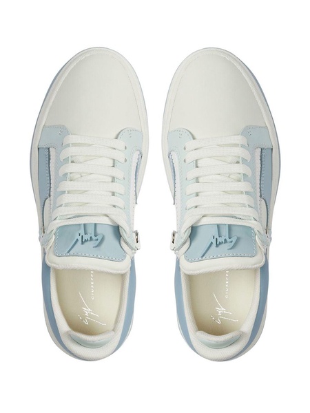 94 panelled low-top sneakers