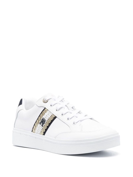 logo-patch low-top sneakers 