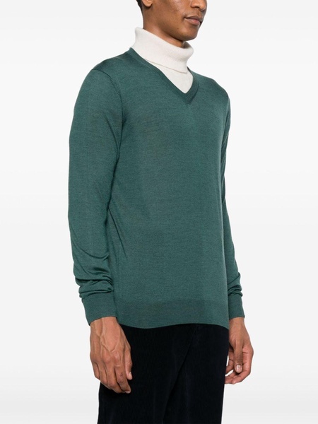 fine-knit V-neck jumper