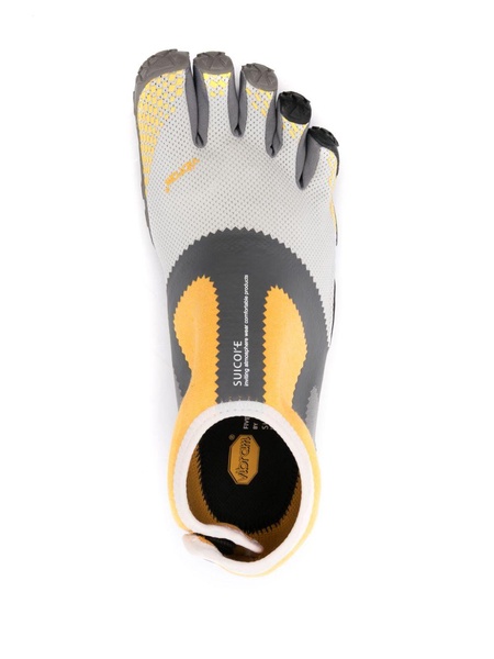 Vibram FiveFingers sneakers 