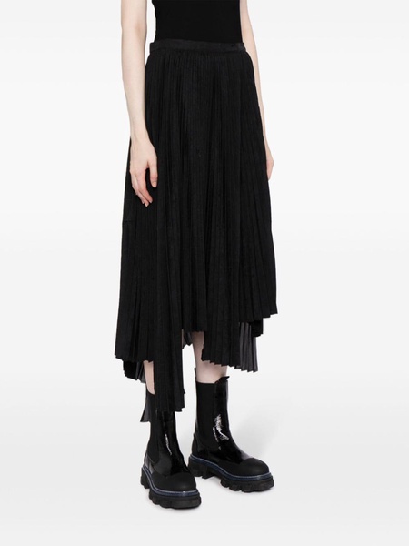 pleated handkerchief-hem skirt