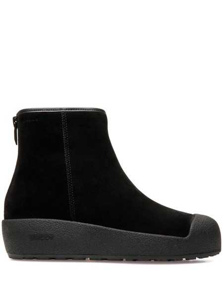 x Monocle Cubrid Curling ankle boots