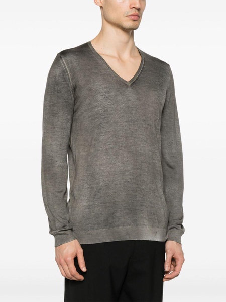 v-neck fine-knit jumper