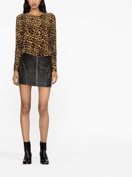 leopard-print long-sleeved T-shirt