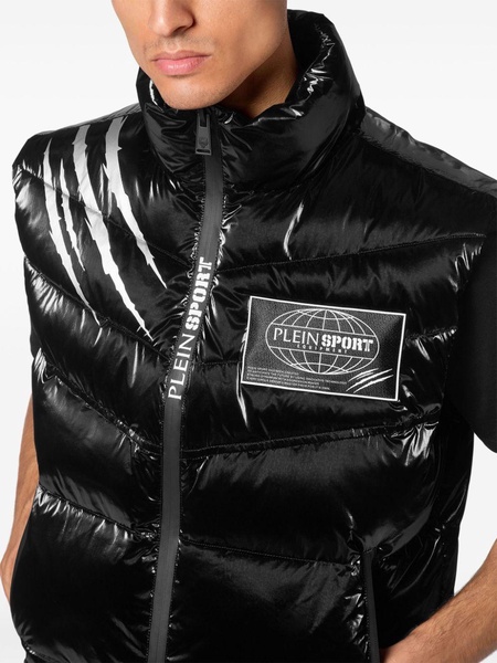 crease-effect gilet