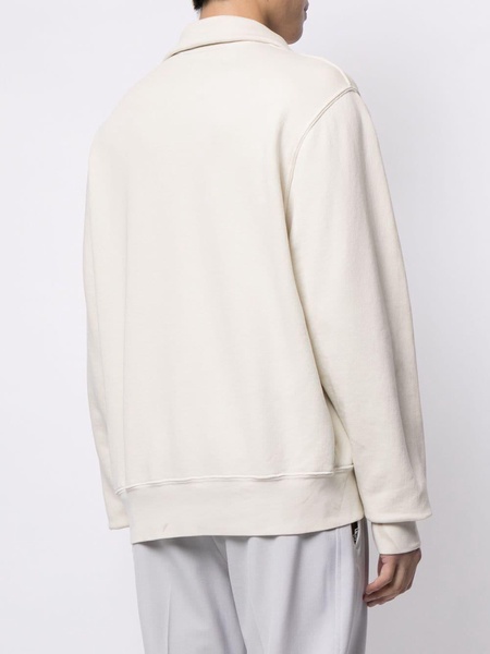 spread-collar pullover