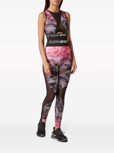 camouflage-print high-waisted leggings