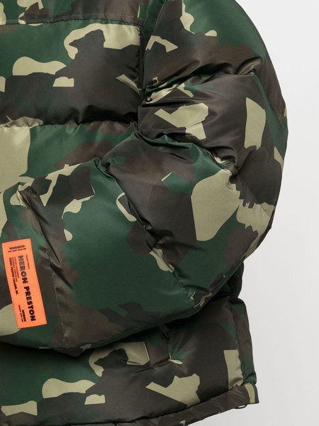 camouflage-print padded jacket