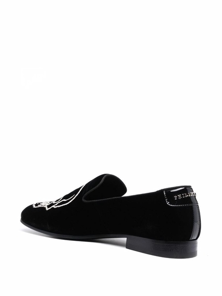 skull-embroidered velvet loafers