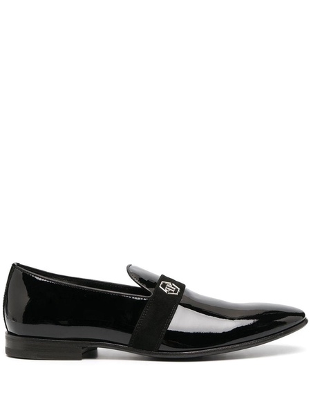 Hexagon plaque loafers