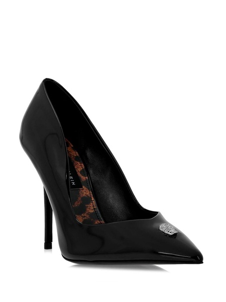 skull-appliqué patent-leather pumps